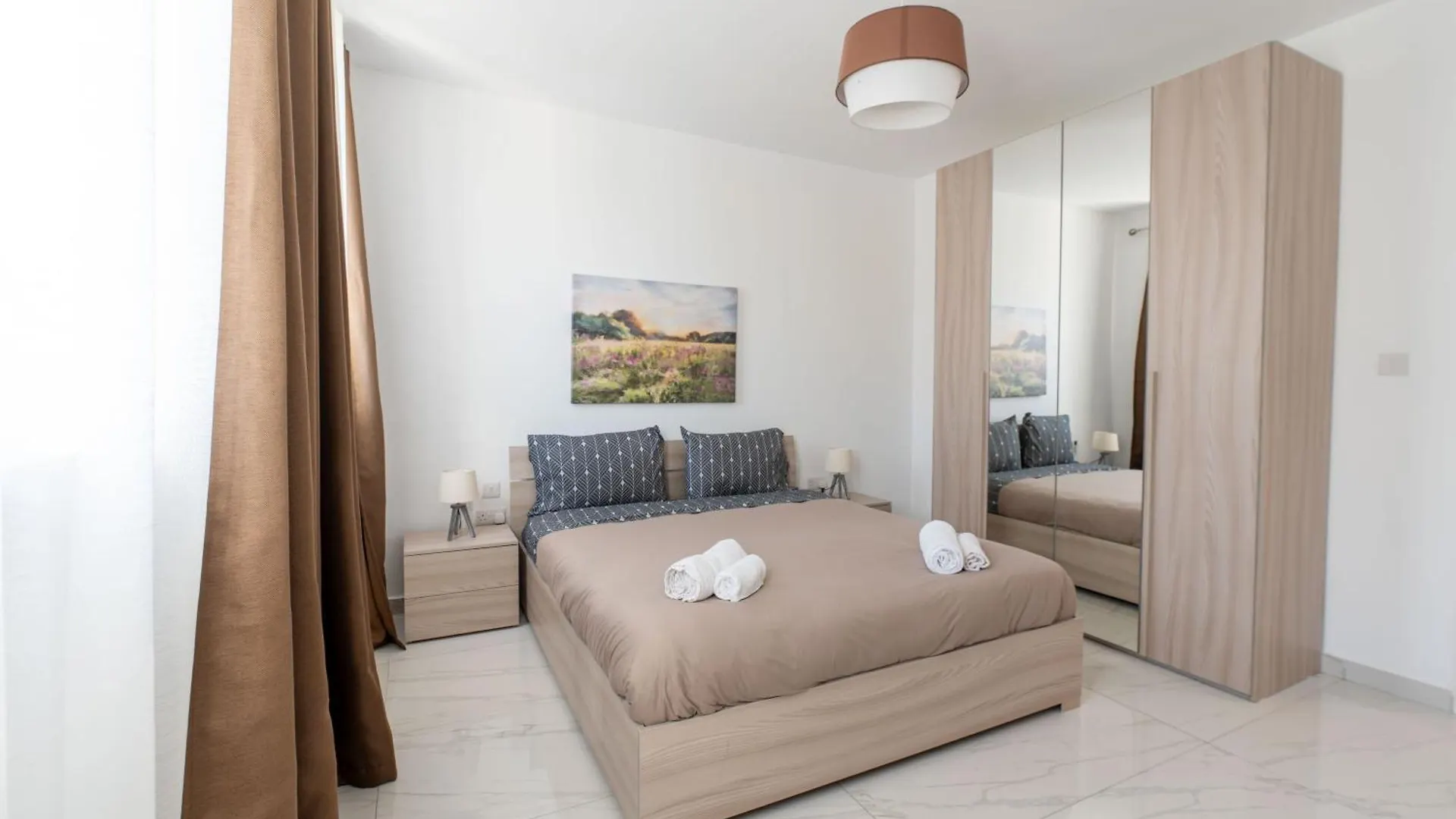 Sliema A26 - 5 Mins Walk To Valletta Ferry - Shopping Mall And Bay 0*,  Malta