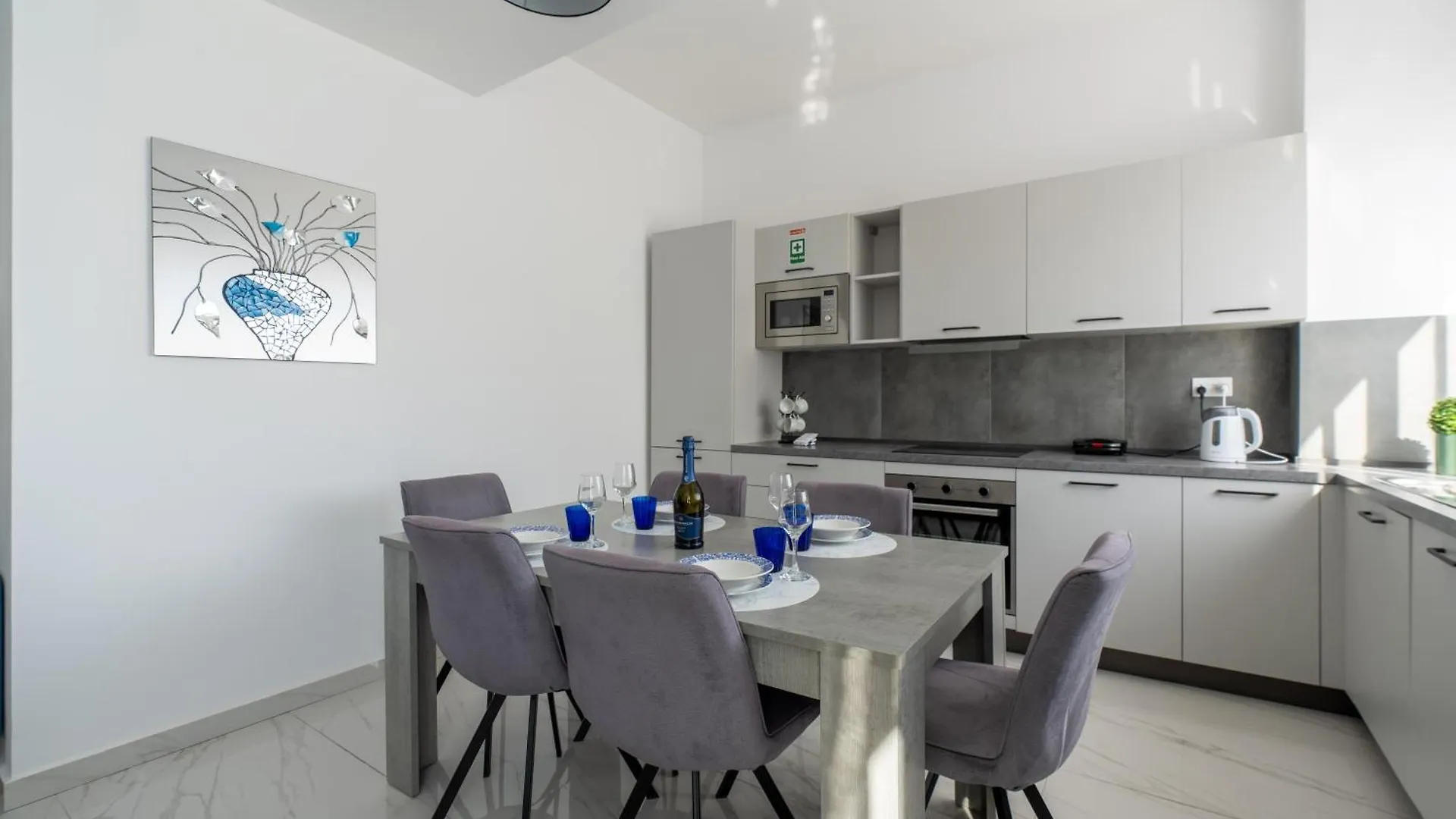 Appartamento Sliema A26 - 5 Mins Walk To Valletta Ferry - Shopping Mall And Bay Malta